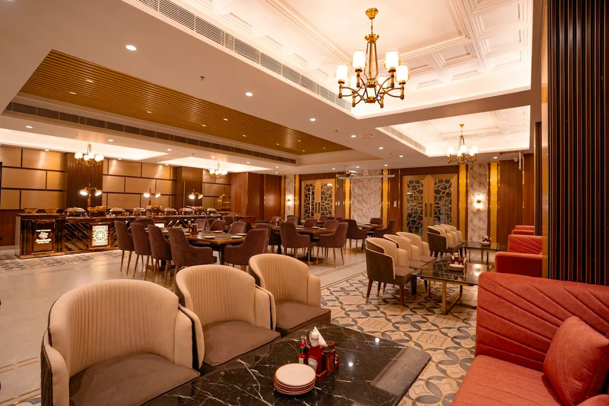 DarevissagrandHotel recepció és társalgó